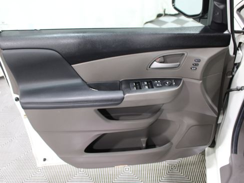 Used 2013 Honda Odyssey Touring image 6