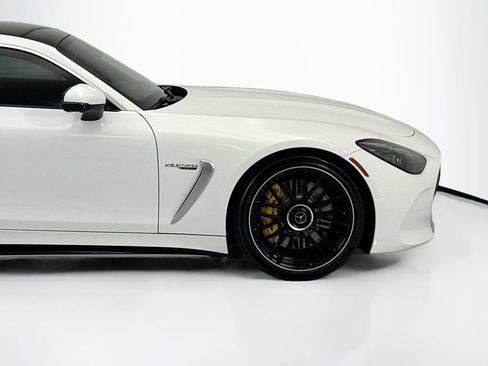 Used 2024 Mercedes-Benz AMG GT 63 image 11