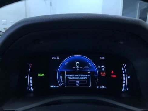 Certified 2025 Toyota Camry SE image 31