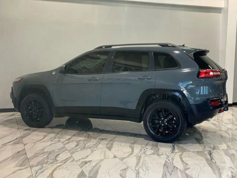 Used 2015 Jeep Cherokee Trailhawk w/ Comfort/Convenience Group image 59