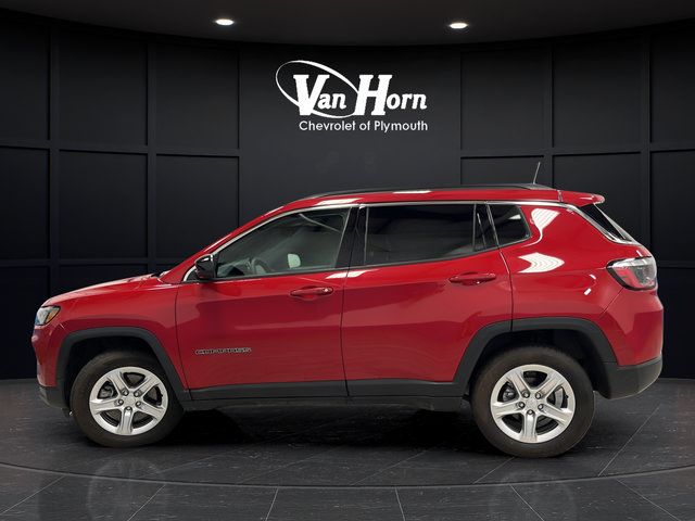Used 2024 Jeep Compass Latitude AWD/4WD image 6