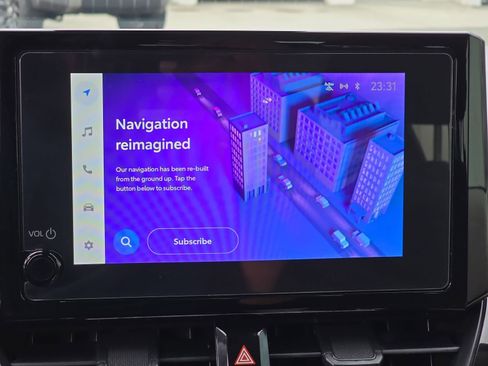 Used 2025 Toyota Corolla LE image 26