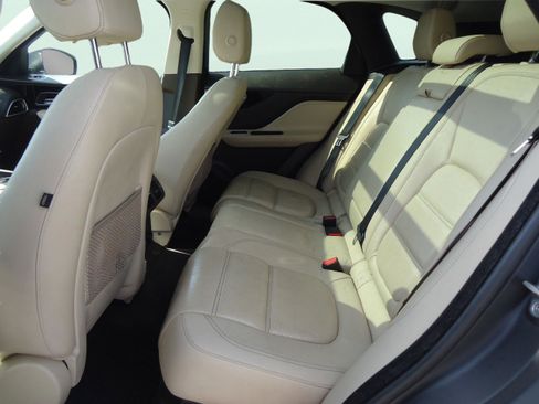 Used 2018 Jaguar F-PACE Prestige AWD/4WD image 31