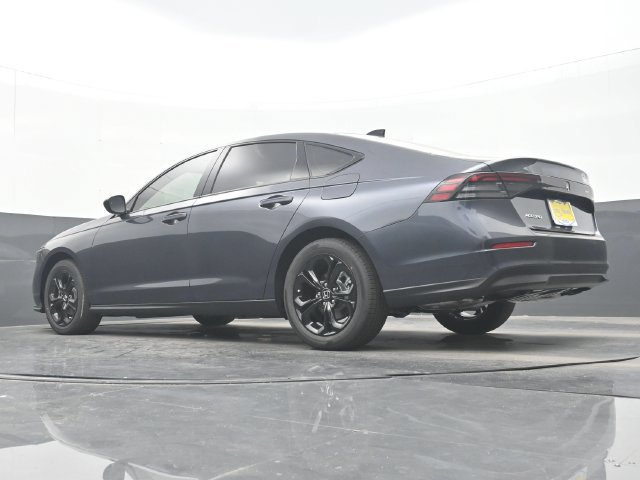 Used 2025 Honda Accord SE image 28