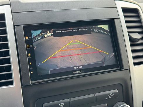 Used 2018 Nissan Frontier SV image 24