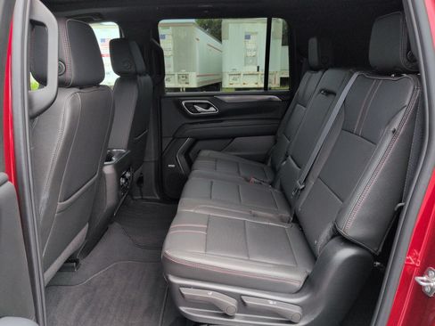 Used 2024 Chevrolet Suburban RST w/ Luxury Package AWD/4WD image 25