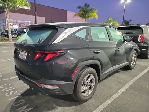 Certified 2024 Hyundai Tucson SE image 3