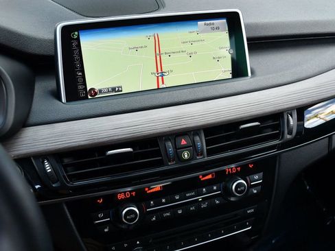 Used 2014 BMW X5 xDrive35d image 51