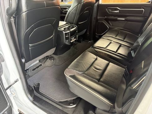 Used 2024 RAM 1500 Laramie RWD image 32