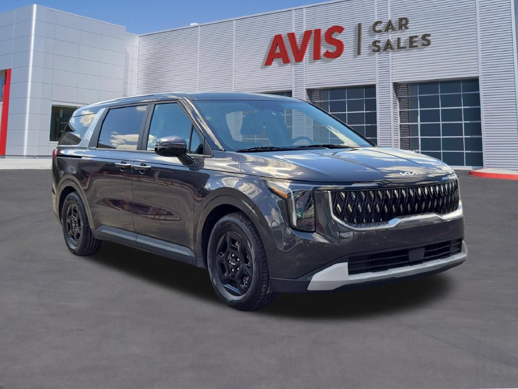 Used 2025 Kia Carnival FWD image 3