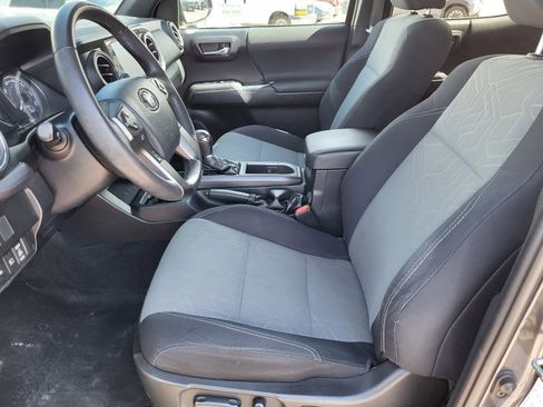 Certified 2020 Toyota Tacoma TRD Sport w/ Technology Package image 16