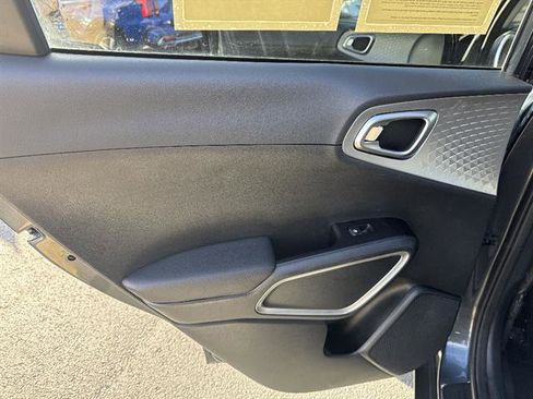 Used 2023 Kia Soul LX w/ Option Group 015 FWD image 13