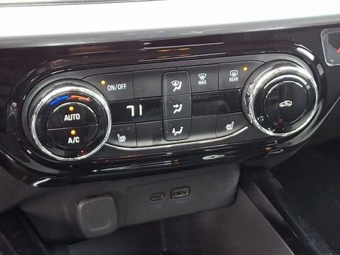 Used 2026 Chevrolet Trax LT w/ Driver Confidence Package image 14