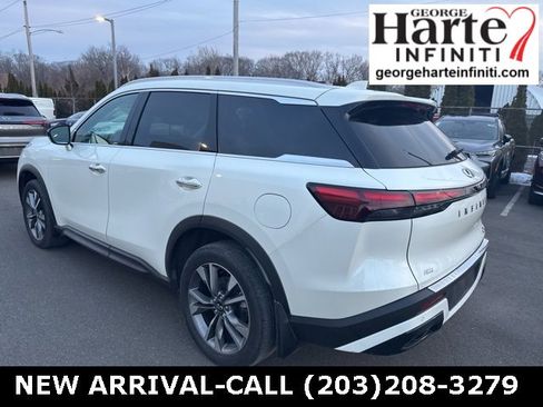 Certified 2023 INFINITI QX60 Luxe w/ Cargo Package image 4