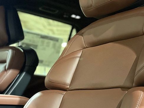 New 2026 Lincoln Navigator L Reserve AWD/4WD image 44
