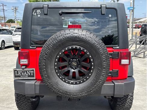 Used 2015 Jeep Wrangler Unlimited Sport AWD/4WD image 6