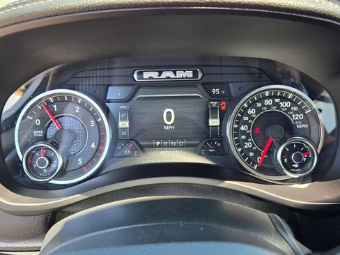 Used 2024 RAM 2500 Laramie AWD/4WD image 25