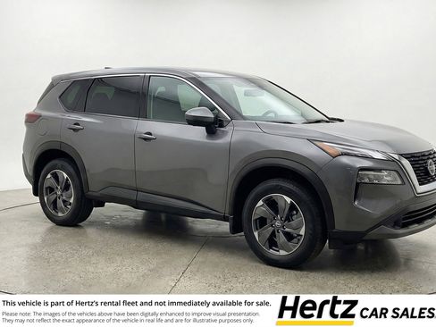 Used 2025 Nissan Rogue SV image 1