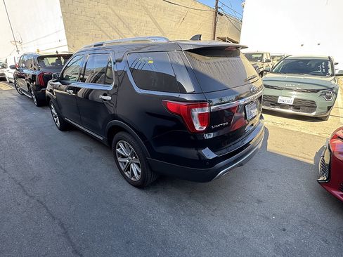 Used 2016 Ford Explorer Limited AWD/4WD image 3