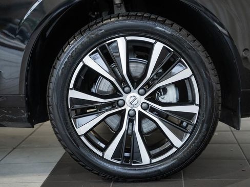 Used 2024 Volvo XC60 B5 Plus AWD/4WD image 22