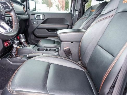 Used 2022 Jeep Gladiator Mojave w/ Cold Weather Group image 24