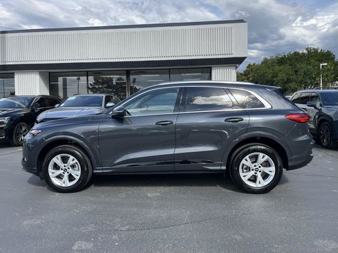 Used 2025 Audi Q5 Premium w/ Convenience Package AWD/4WD image 14