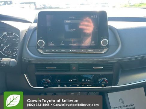 Used 2025 Nissan Rogue SV AWD/4WD image 12