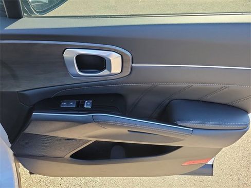 New 2026 Kia Sorento SX image 10