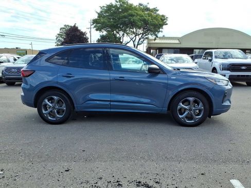Used 2024 Ford Escape ST-Line w/ Tech Pack #1 AWD/4WD image 6