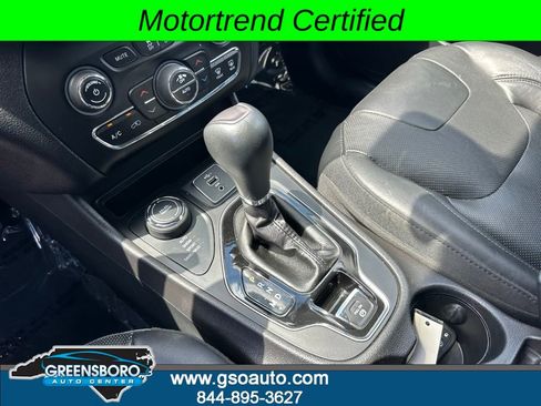 Used 2019 Jeep Cherokee Limited AWD/4WD image 33