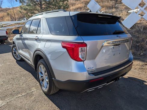 Used 2022 Ford Explorer XLT w/ Equipment Group 202A image 24