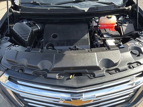 Used 2022 Chevrolet Traverse LT AWD/4WD image 24
