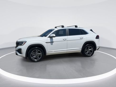 Used 2024 Volkswagen Atlas Cross Sport SEL R-Line AWD/4WD image 3