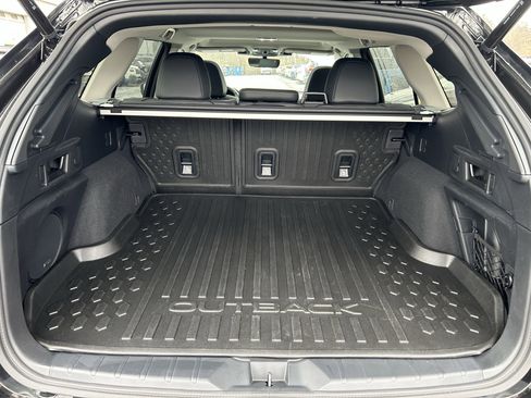 New 2025 Subaru Outback Limited image 31