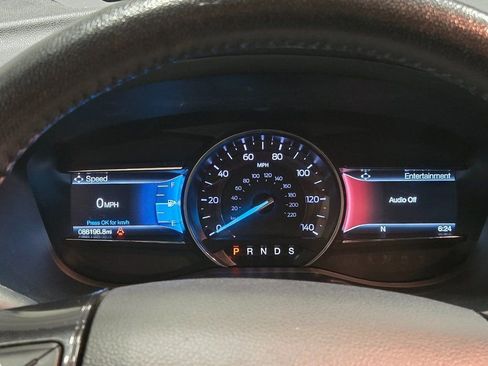 Used 2018 Ford Explorer XLT w/ Equipment Group 202A image 17