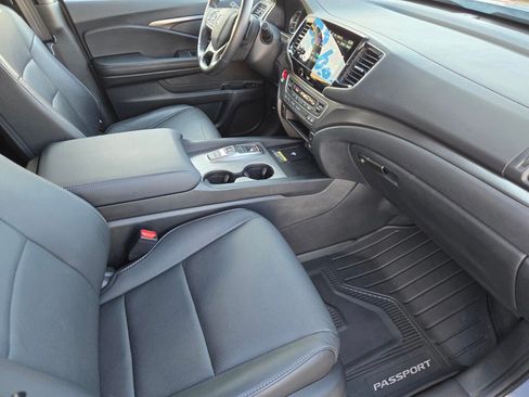 Certified 2025 Honda Passport EX-L image 20