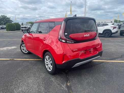 Used 2023 Kia Soul LX image 7