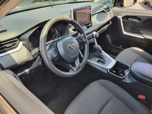 Used 2023 Toyota RAV4 XLE FWD image 5