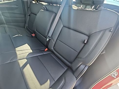 New 2026 GMC Sierra 1500 SLT image 14