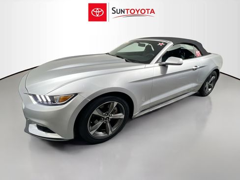 Used 2016 Ford Mustang Convertible w/ Equipment Group 051A image 9
