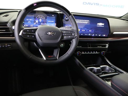 New 2026 Chevrolet Traverse Z71 w/ Enhanced Driving Package image 17