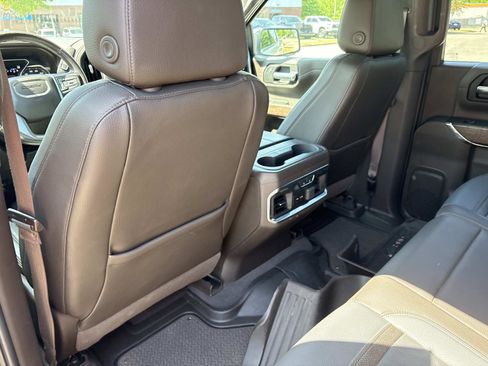 Certified 2021 GMC Sierra 1500 Denali w/ Denali Ultimate Package AWD/4WD image 29