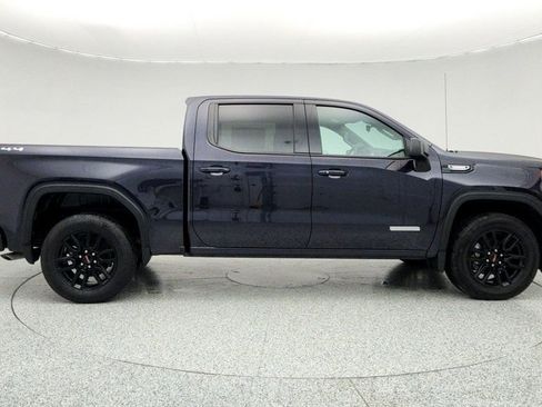 Used 2025 GMC Sierra 1500 Elevation image 4