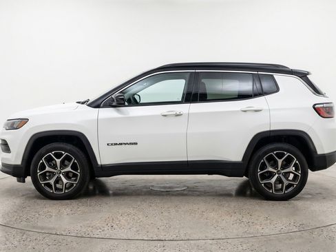 Used 2025 Jeep Compass Limited image 5