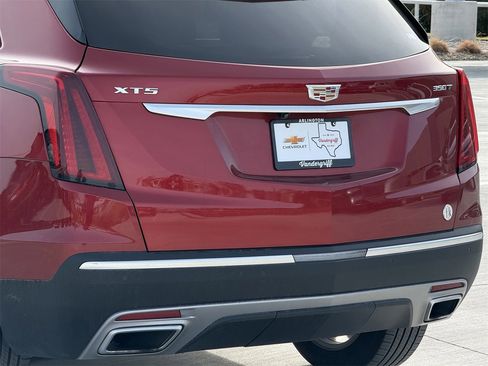 Used 2024 Cadillac XT5 Premium Luxury image 5