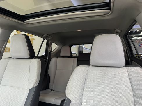 Used 2017 Toyota RAV4 XLE AWD/4WD image 21