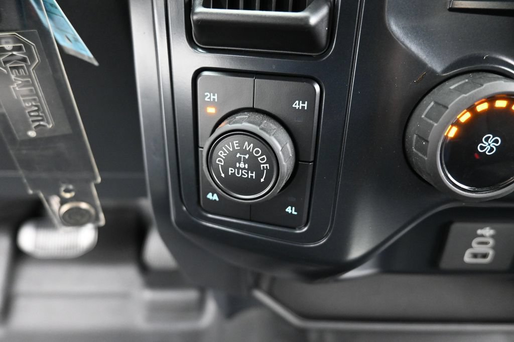 Used 2025 Ford F150 XL AWD/4WD image 19