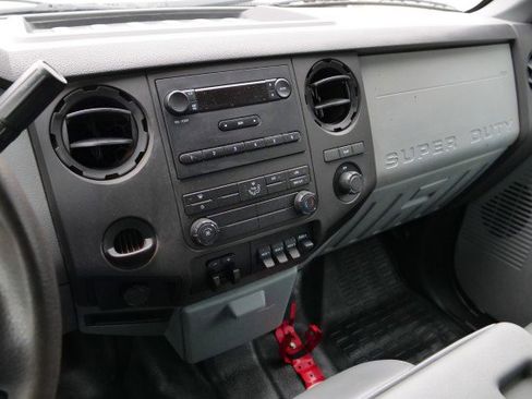 Used 2014 Ford F450 XL w/ Trailer-Tow Package image 22