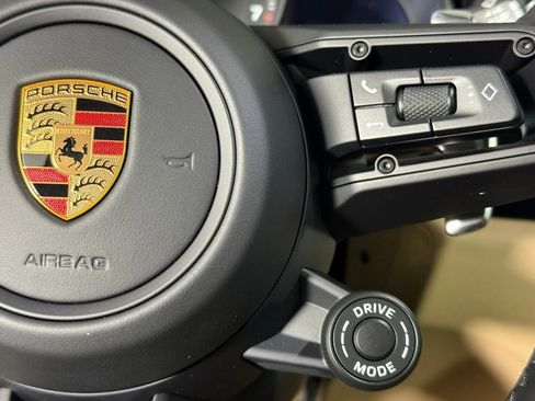 New 2026 Porsche Macan Turbo image 37