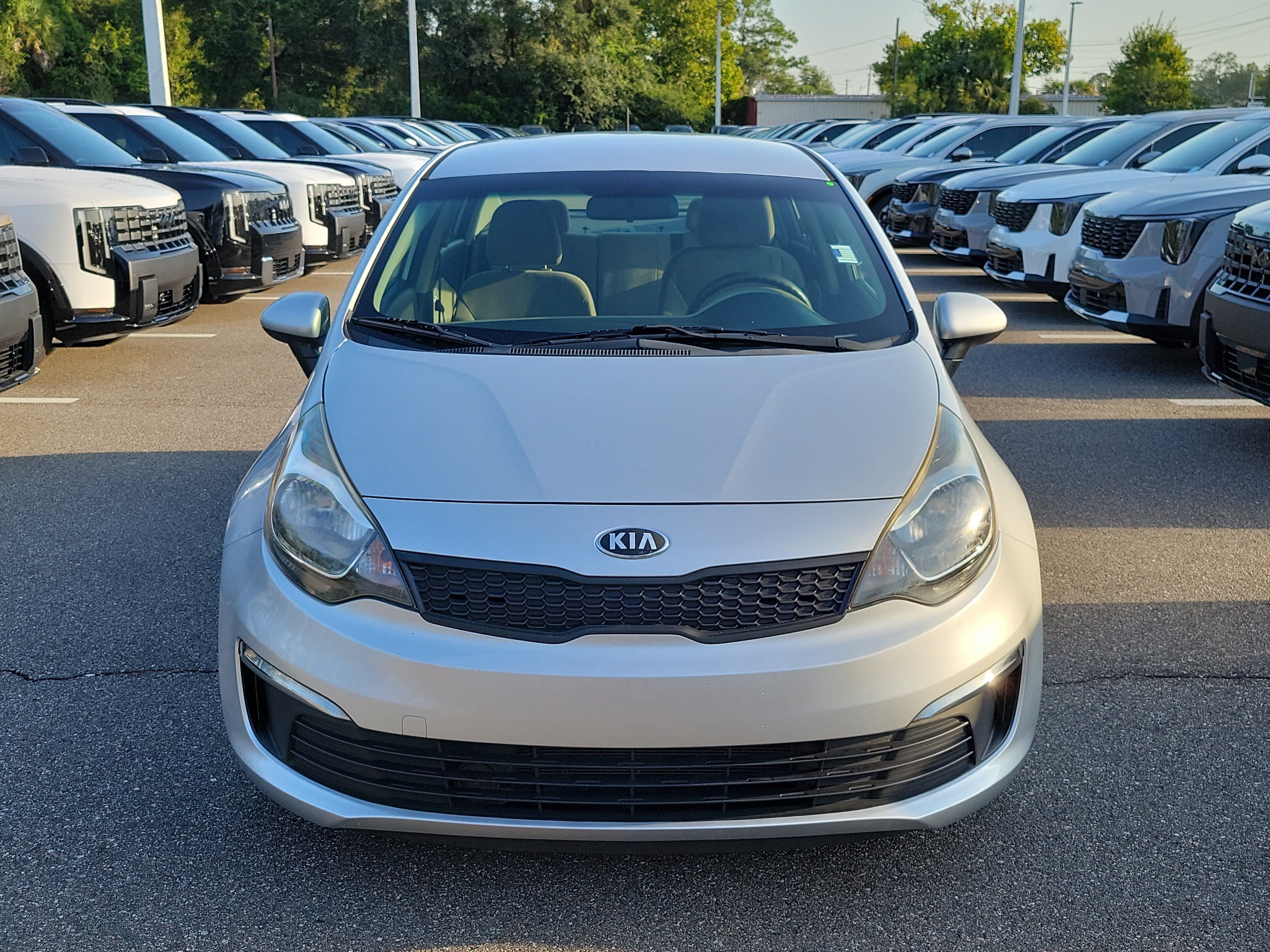 Used 2017 Kia Rio LX FWD image 2